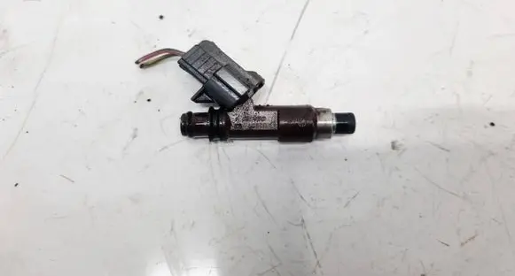 Subaru B9 Tribeca Fuel injector 010062716