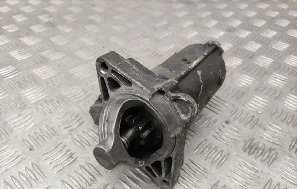 Nissan X-Trail T31 Starter motor