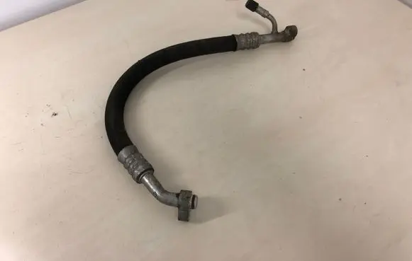 Volkswagen New Beetle Air conditioning (A/C) pipe/hose 1C0820744B