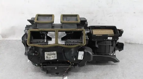 BMW X1 E84 Interior heater climate box assembly 9136170 64119136170