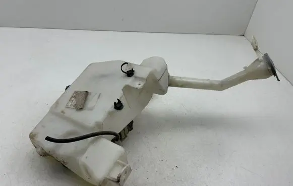 Nissan Qashqai Windshield washer fluid reservoir/tank 289104EM0A