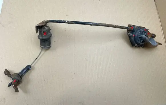 Volkswagen Amarok Spare wheel mounting bracket 