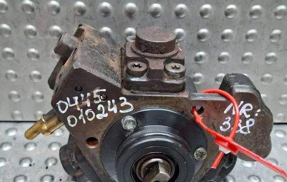 Fiat Punto Evo Fuel injection high pressure pump S26336338 0445010243