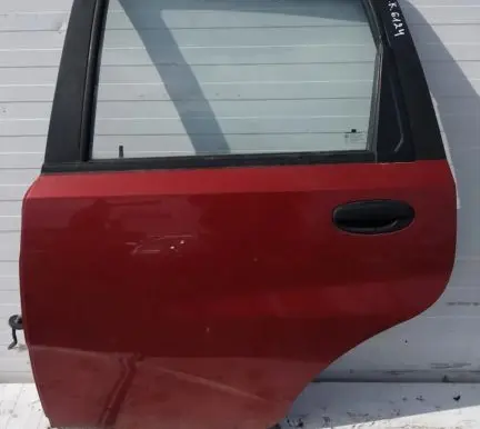 Chevrolet Kalos Rear door raudona