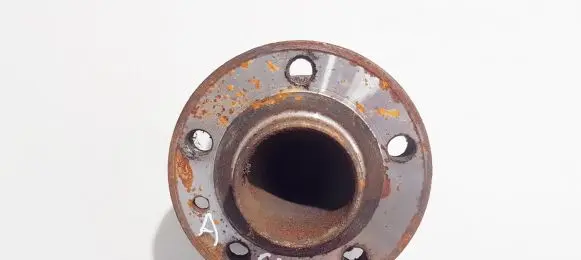 Volvo V70 Rear wheel hub