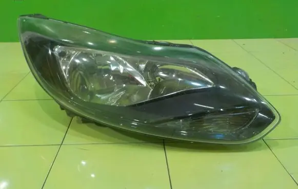 Ford Focus Headlight/headlamp BM5113W029DK