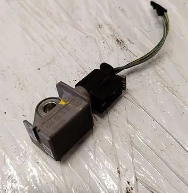 Dodge Journey Airbag deployment crash/impact sensor A2048201985 04896011AB