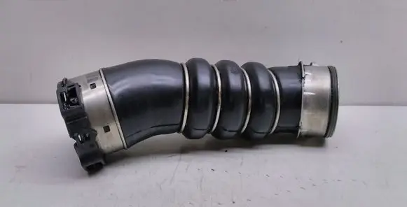 BMW 1 E81 E87 Intercooler hose/pipe 7797480