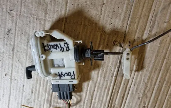 Volkswagen PASSAT B4 Door control unit/module