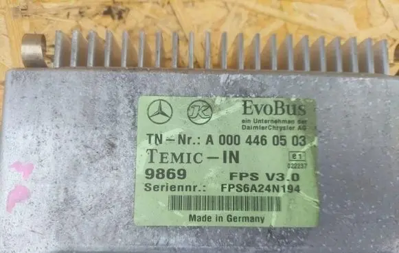Mercedes-Benz E W213 Wing mirror control module 