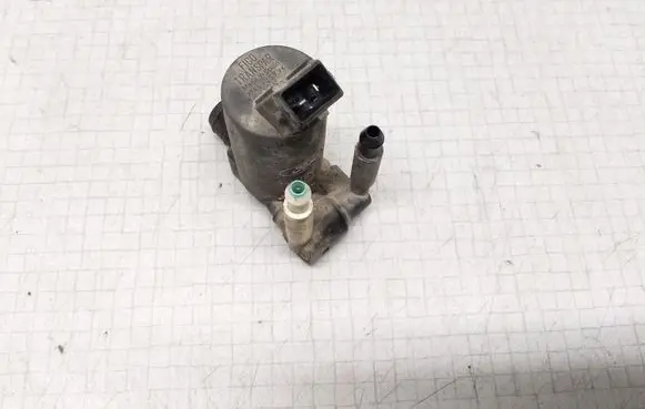Ford Mondeo Mk III Windscreen/windshield washer pump 1S7117K624FC