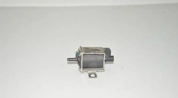 BMW X5 E53 Turbo solenoid valve 1742711