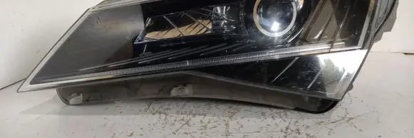 Skoda Superb B8 (3V) Headlight/headlamp 3V1941015 3085816