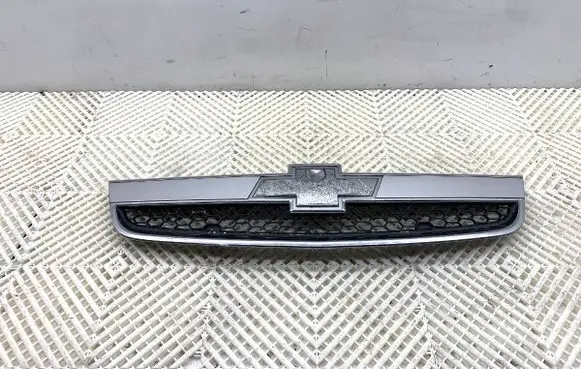 Chevrolet Captiva Front grill 96442718