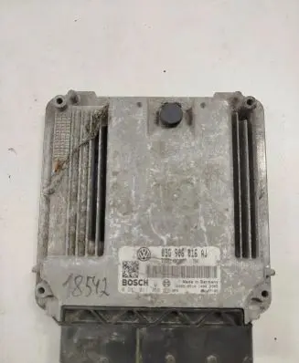 Seat Leon (1P) Engine control unit/module 03G906016AJ 0281011730