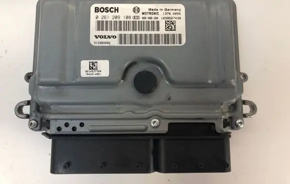 Volvo V70 Engine control unit/module 0261209108 31286086