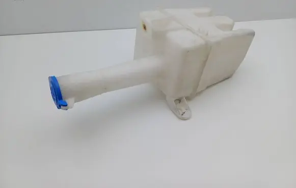 KIA Shuma Windshield washer fluid reservoir/tank 