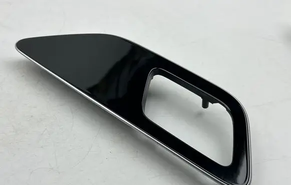 Mercedes-Benz C W206 Other rear door trim element A2066800305 000106170642 202106170642