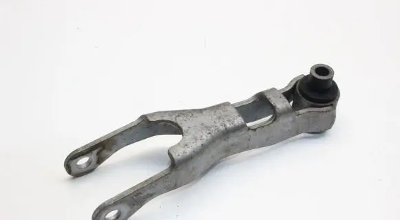 Volvo V40 Engine mounting bracket 31262183