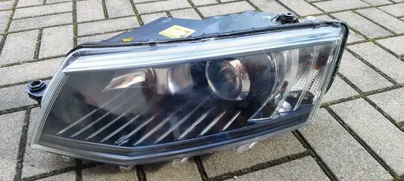Headlight/headlamp