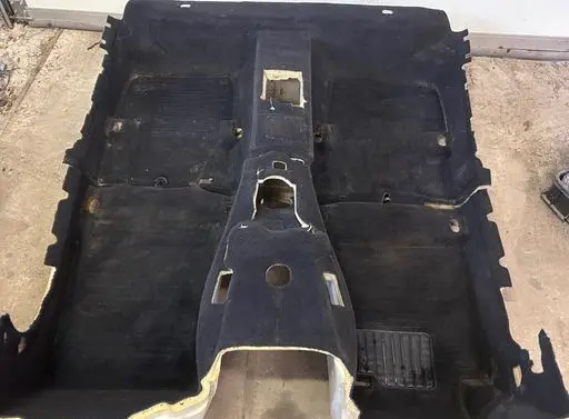 BMW 3 E46 Interior carpet 8193781 51478280240 8280240