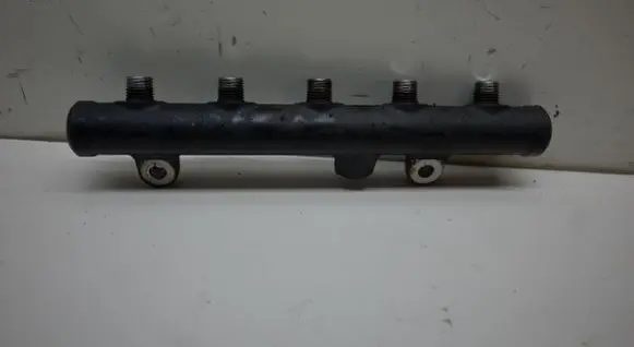 Citroen C4 I Picasso Fuel main line pipe 9681649580