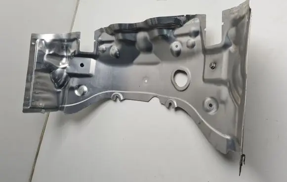 Mercedes-Benz C W204 Heat shield in engine bay A2046280555