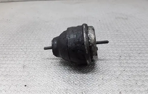 Volkswagen PASSAT B5.5 Engine mount bracket 8D0199379AC