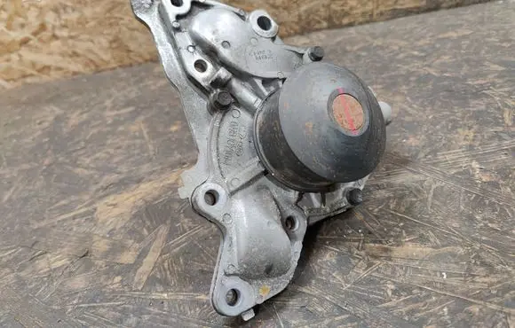 Hyundai XG Water pump GMB10Y10M ZBR