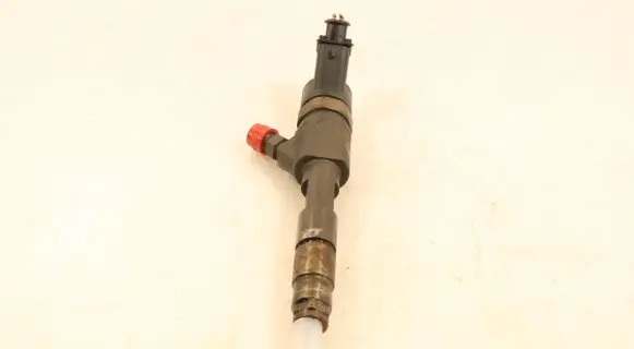 Renault Scenic III - Grand scenic III Fuel injector 0445110328