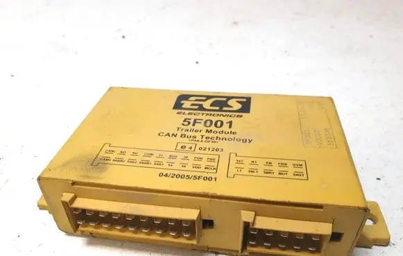 Audi A4 S4 B7 8E 8H Tow bar trailer control unit/module 5F001
