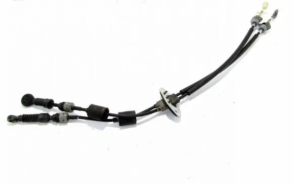 Hyundai i30 Gear shift cable linkage Nuplautas.