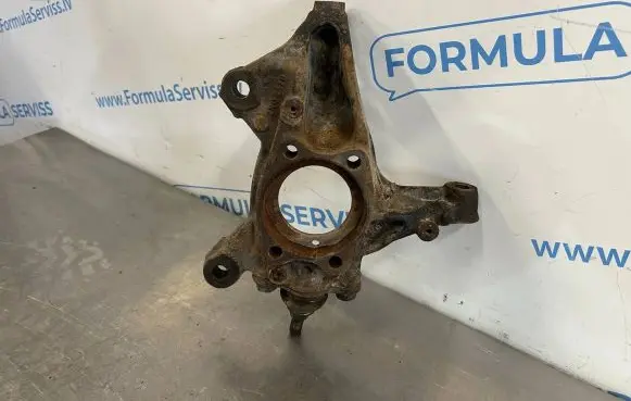 Volkswagen Crafter Front wheel hub spindle knuckle