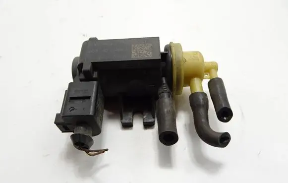 Skoda Superb B8 (3V) Turbo solenoid valve 1K0906627B 4011464A 73824014