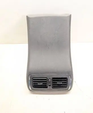 Rear air vent grill