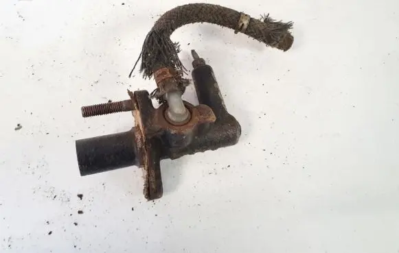 Ford Probe Master brake cylinder