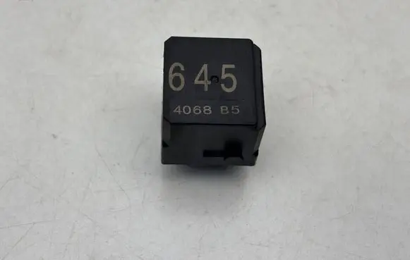 Audi A4 S4 B8 8K Other relay 4H0951253A 645