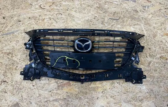 Mazda 3 III Front bumper upper radiator grill BANE-50712 S2501M421