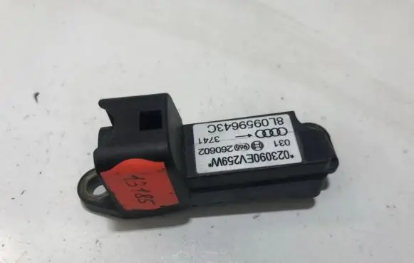 Audi A3 S3 8L Airbag deployment crash/impact sensor 8l0959643c 2606023741