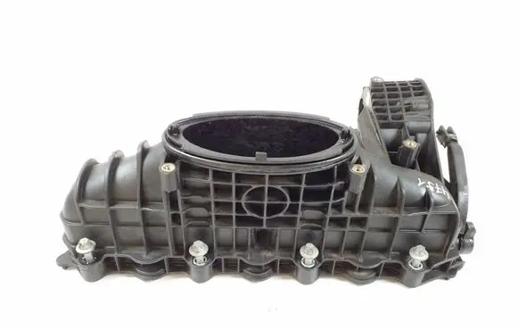 Infiniti Q30 Intake manifold A6510905737