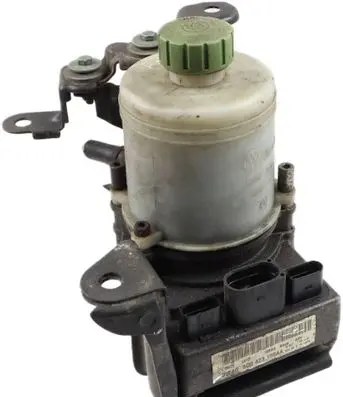 Skoda Fabia Mk1 (6Y) Power steering pump 6Q0423155AA