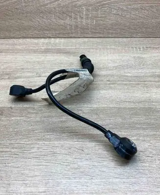 BMW 3 E90 E91 Detonation knock sensor 7568422