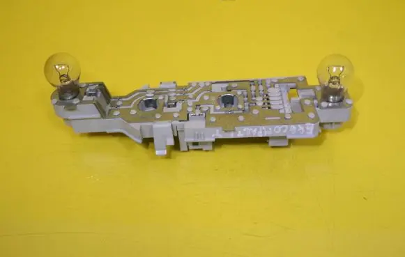 BMW 3 E46 Tail light bulb cover holder 6918925