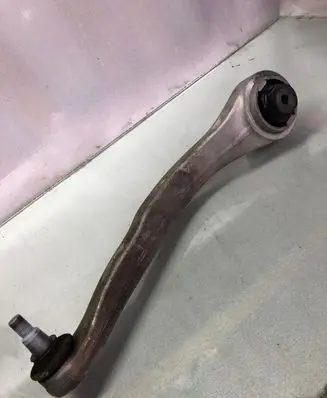 Alfa Romeo Giulia Front lower control arm/wishbone K206005