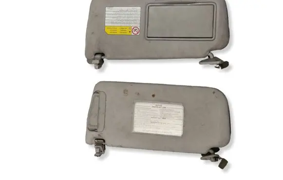 Mitsubishi Pajero Sun visor 