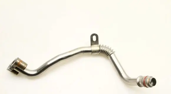 Nissan Juke II F16 Turbo turbocharger oiling pipe/hose 81854R