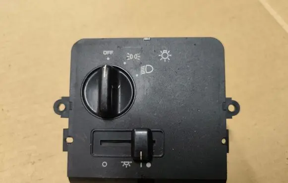 Jeep Grand Cherokee Light switch 56004959