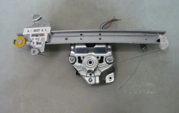 Nissan X-Trail T33 Rear door window regulator with motor 827516RN1B WR19196