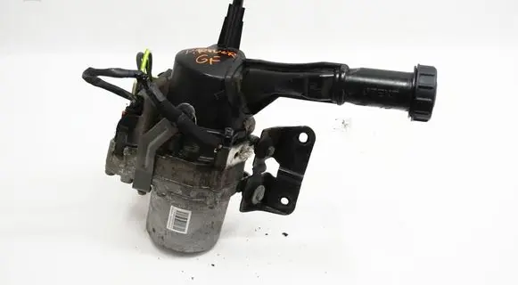 Peugeot Partner Power steering pump 9803384280