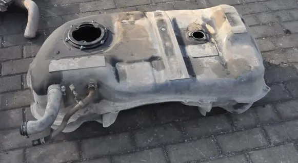 Peugeot 4008 Fuel tank 